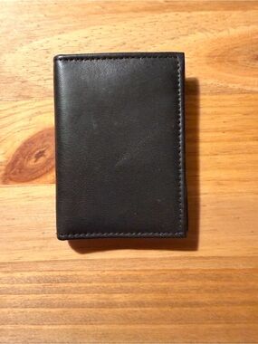Men's Black Leather Bifold Wallet